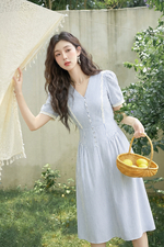 Đầm công sở dáng xòe kẻ sọc xanh cổ V
