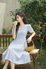 Đầm công sở dáng xòe kẻ sọc xanh cổ V