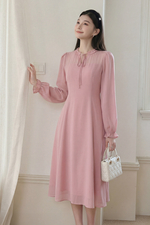 Đầm hồng công sở dáng chữ A tay dài