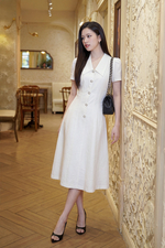 Đầm trắng chữ A cổ sơ mi phối nút