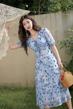 Đầm voan hoa xanh dáng xòe chữ A tay lửng