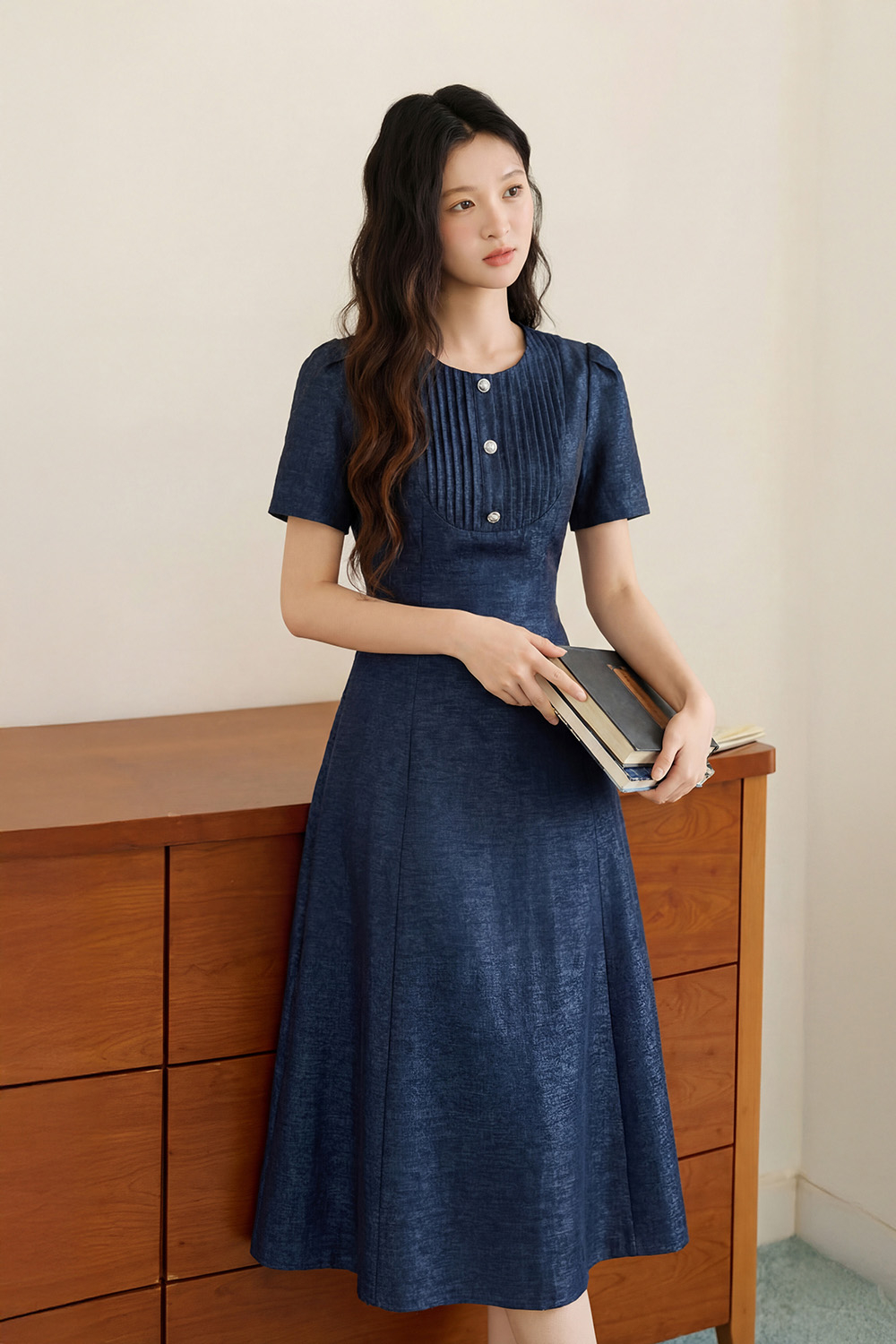 Đầm xòe màu xanh đen cổ xếp ly