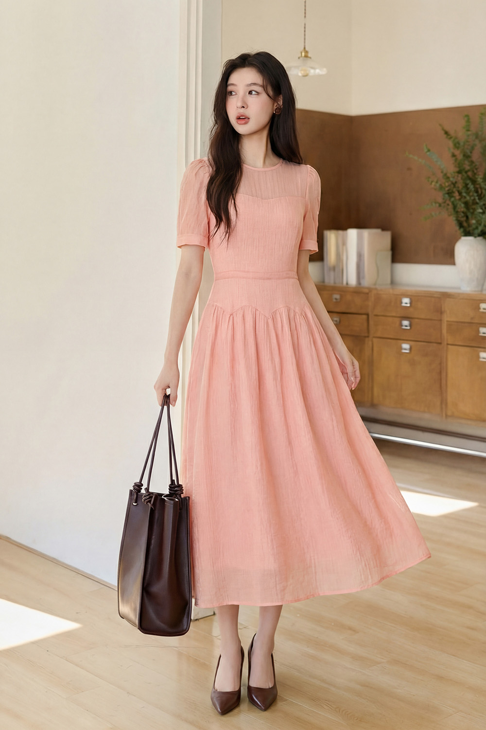 Đầm xòe tơ nhún cổ tròn chiết eo lượn sóng