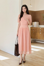 Đầm xòe tơ nhún cổ tròn chiết eo lượn sóng