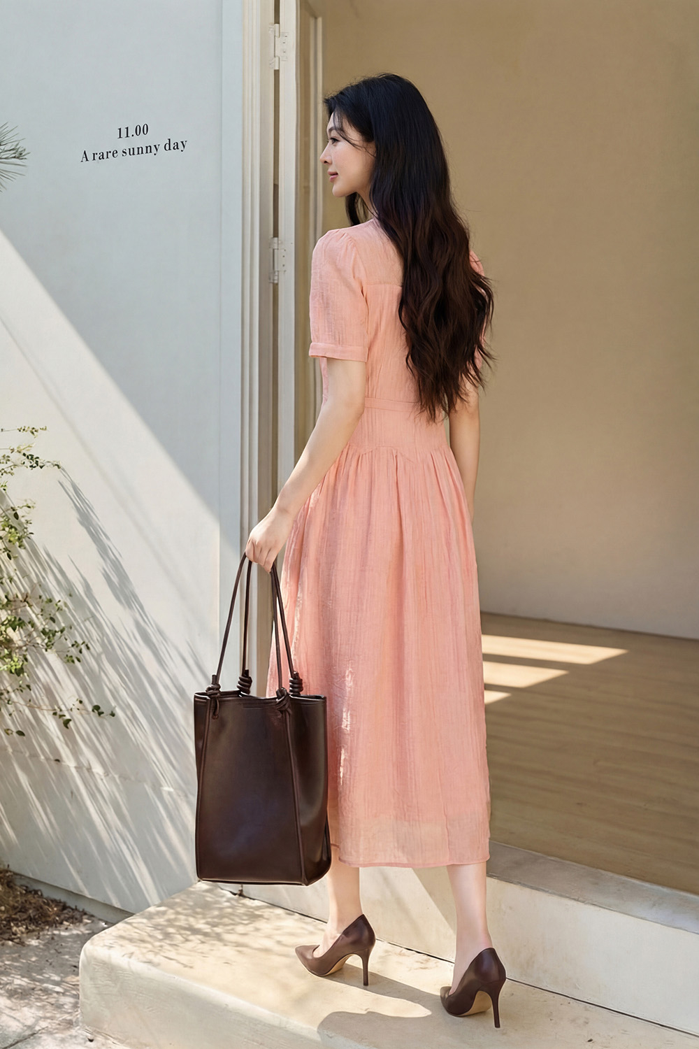 Đầm xòe tơ nhún cổ tròn chiết eo lượn sóng