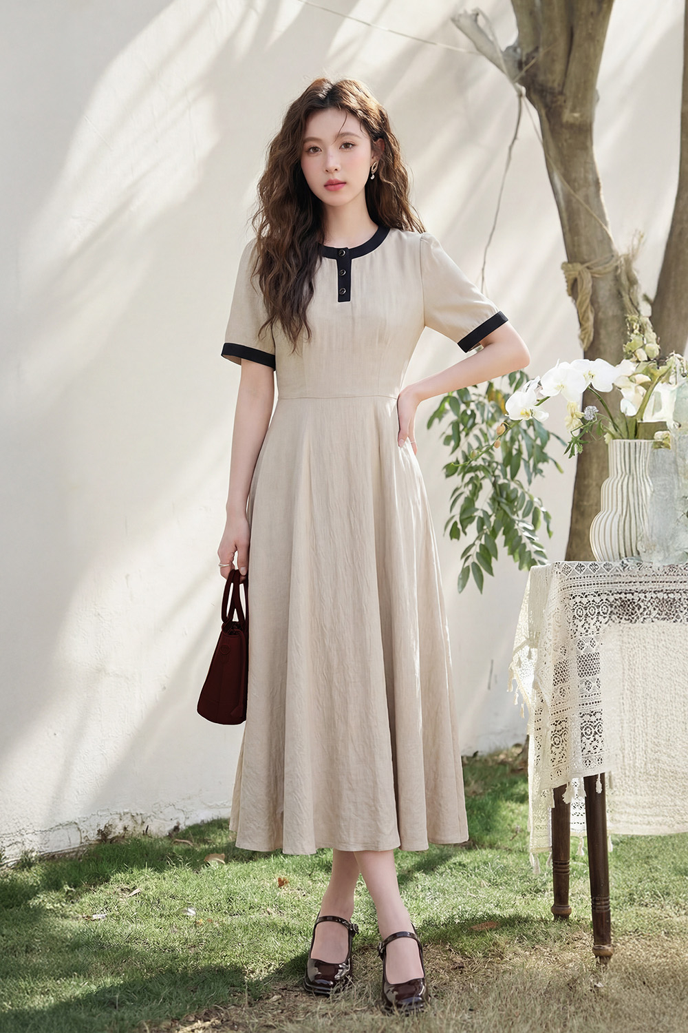 Đầm dài midi xòe cổ tròn phối viền đen