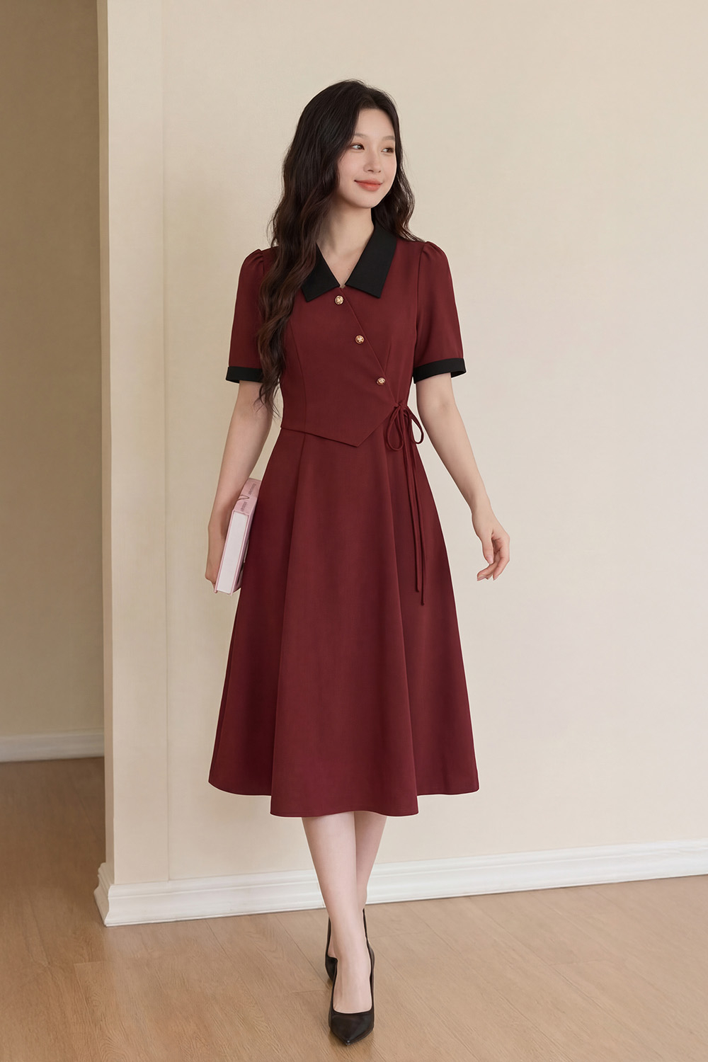 Đầm đỏ công sở nhấn eo cổ sơ mi phối đen