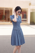 Đầm xòe công sở xếp ly cổ V phối nút