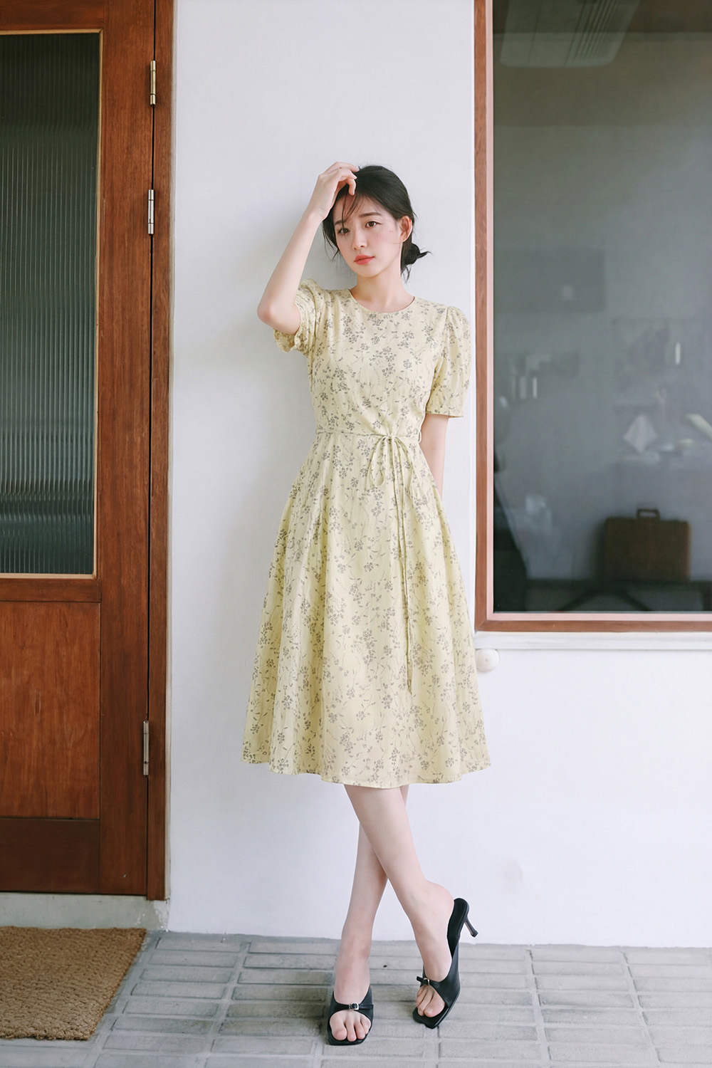 Đầm hoa nhí dáng xòe eo thắt nơ