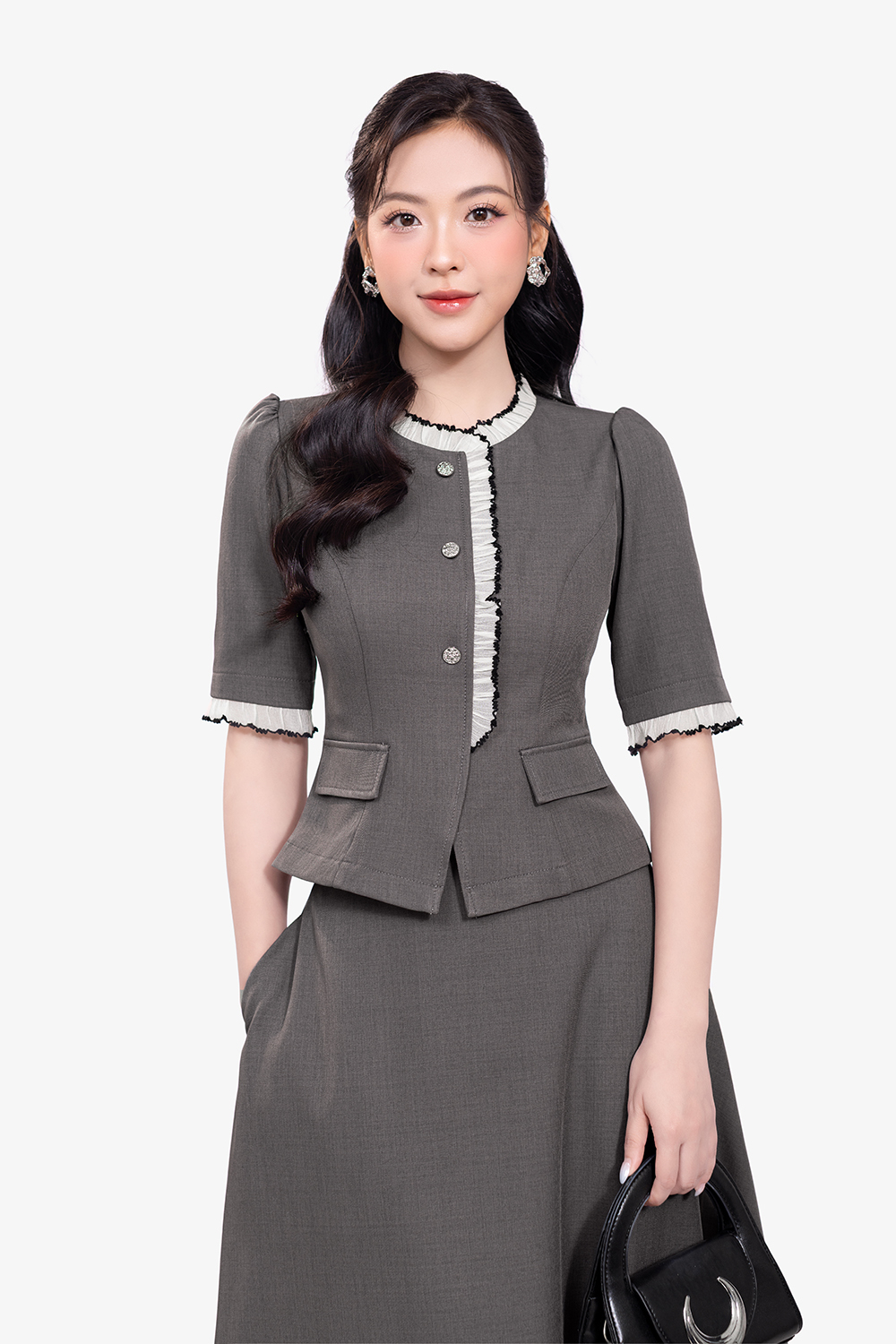 Áo kiểu công sở viền trắng cổ tròn