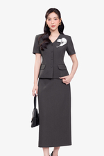 Áo kiểu công sở đính hoa màu xám