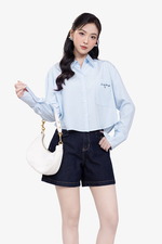 Áo sơ mi dáng lửng kẻ sọc màu xanh