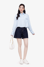 Áo sơ mi dáng lửng kẻ sọc màu xanh