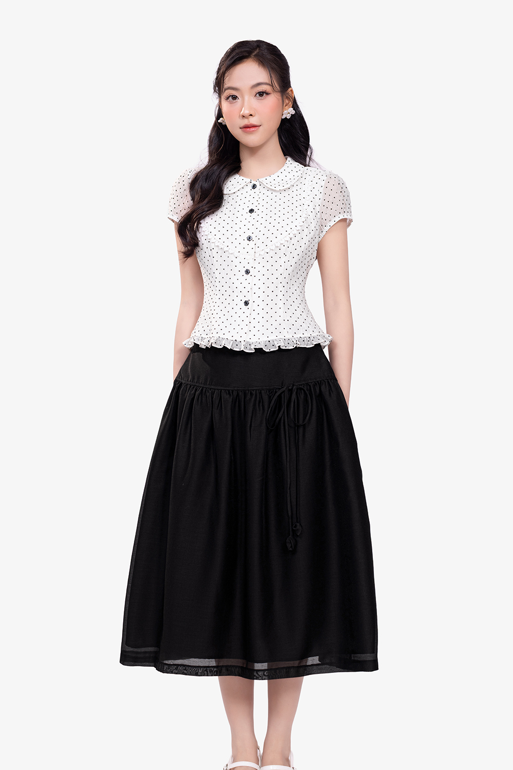 Áo kiểu nữ chấm bi cổ sen