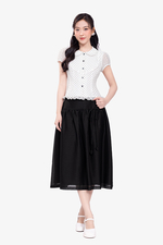 Áo kiểu nữ chấm bi cổ sen