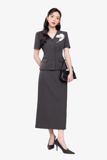 Chân váy dài dáng suông xẻ sau màu xám