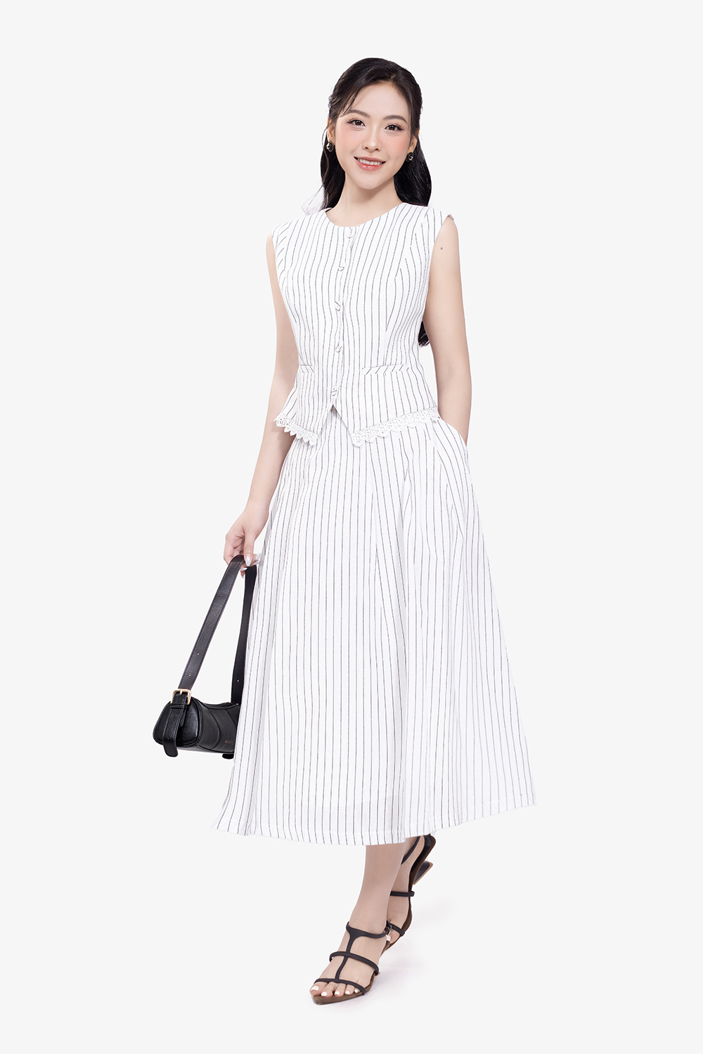 Chân váy linen kẻ sọc dáng xòe màu trắng