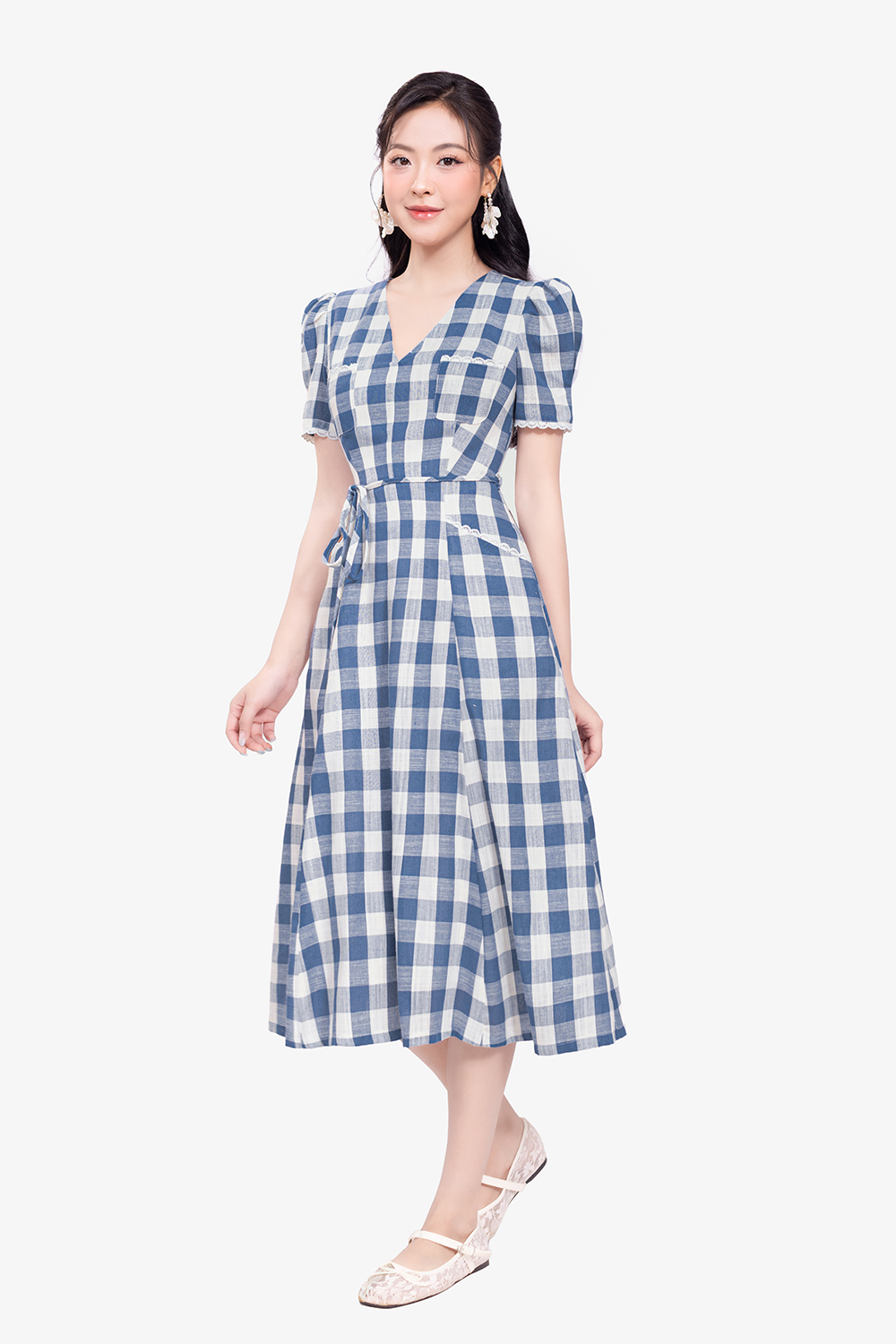 Đầm xòe caro dáng dài cổ V thắt nơ eo