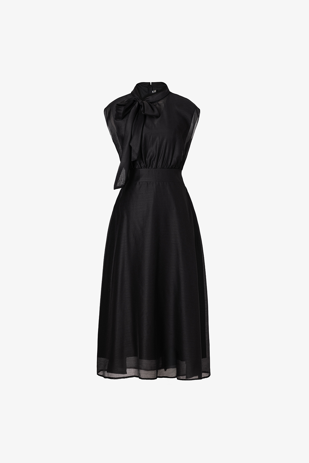 Đầm đen dáng xòe dài nhấn eo cổ thắt nơ