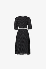 Đầm đen chấm bi phối trắng dáng xòe