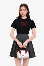 Áo thun đen dáng baby tee