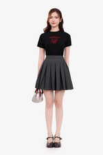 Áo thun đen dáng baby tee