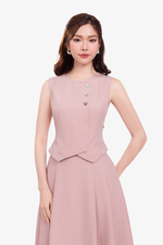 Áo gile nữ màu hồng đính nút