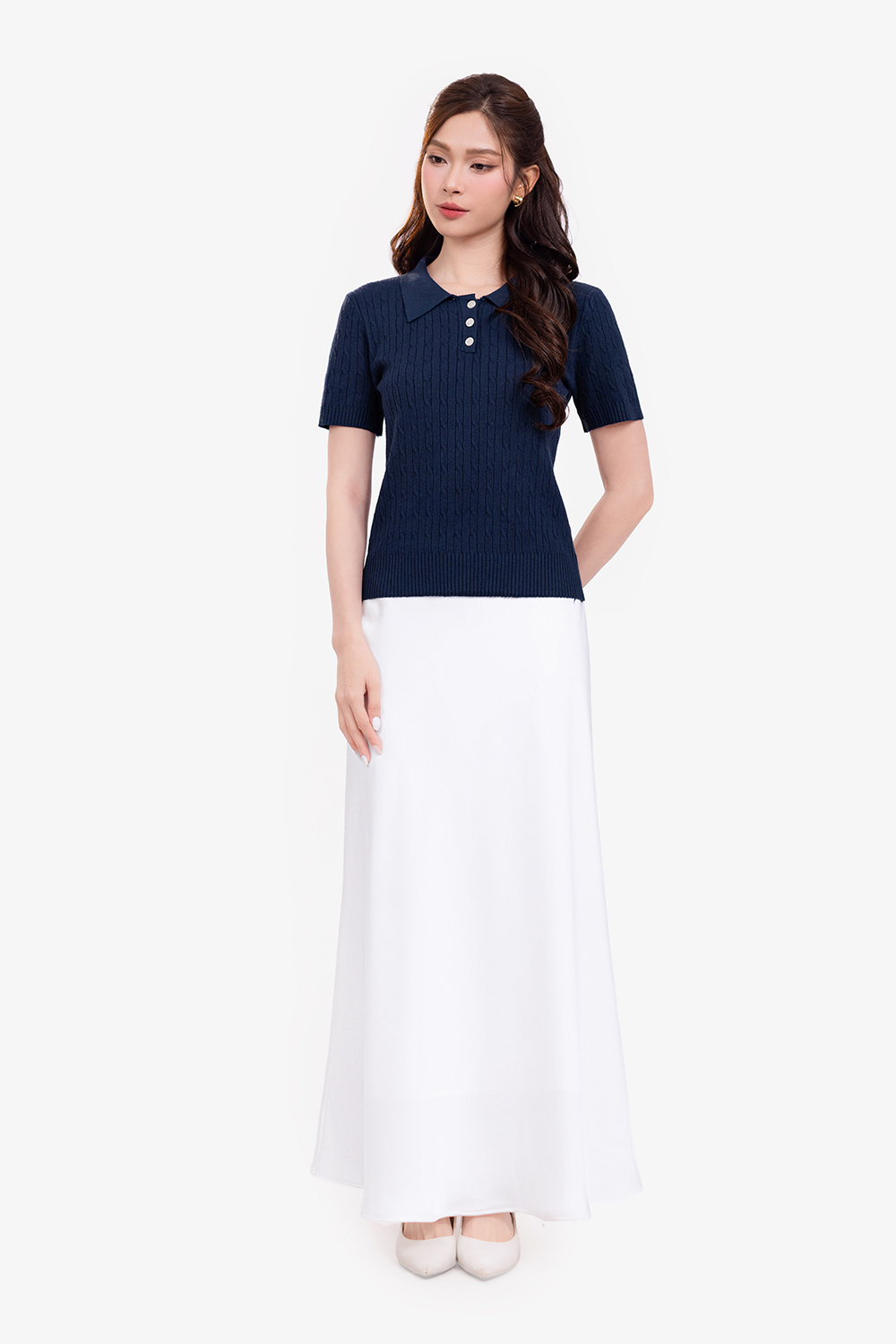 Chân váy lụa dáng dài màu trắng