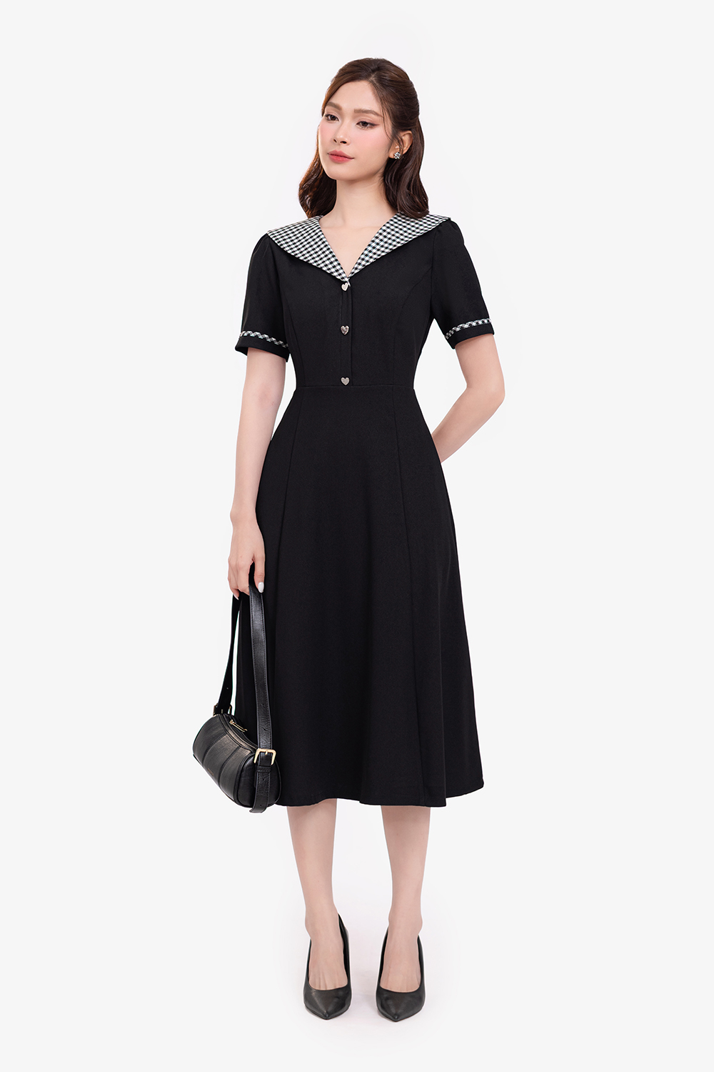 Đầm đen công sở dáng xòe cổ thủy thủ