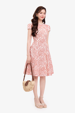 Đầm chữ a họa tiết in hoa tay ngắn