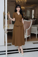 Chân váy công sở dáng xòe chữ A màu nâu