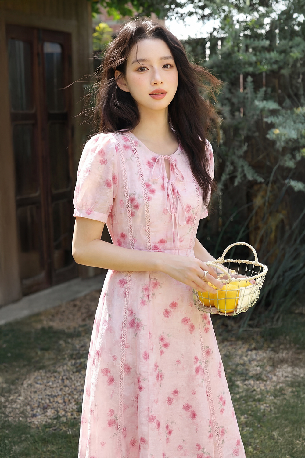 Đầm hoa hồng dáng xòe cổ tròn đính nơ