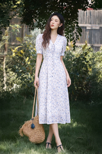 Đầm voan hoa nhí dáng A cổ V thắt nơ