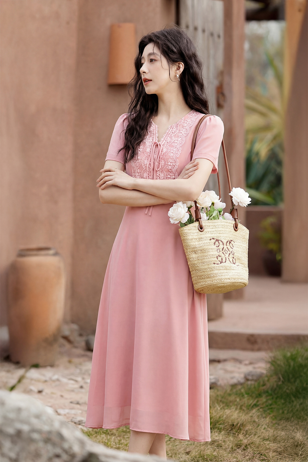 Đầm xòe công sở màu hồng phối ren