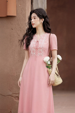 Đầm xòe công sở màu hồng phối ren