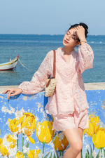 Áo suông tay dài hồng pastel