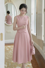 Áo gile nữ màu hồng đính nút