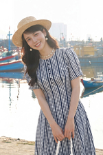 Đầm caro phối sọc dáng xòe chữ A