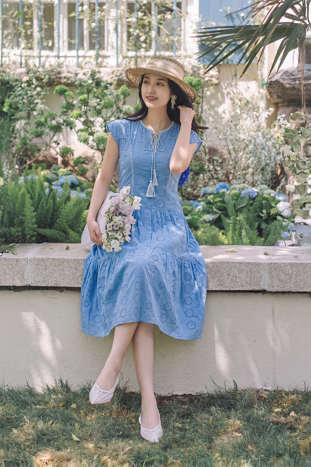 Đầm xòe xô thêu dáng dài màu xanh