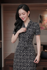 Đầm công sở họa tiết trắng đen cổ sơ mi