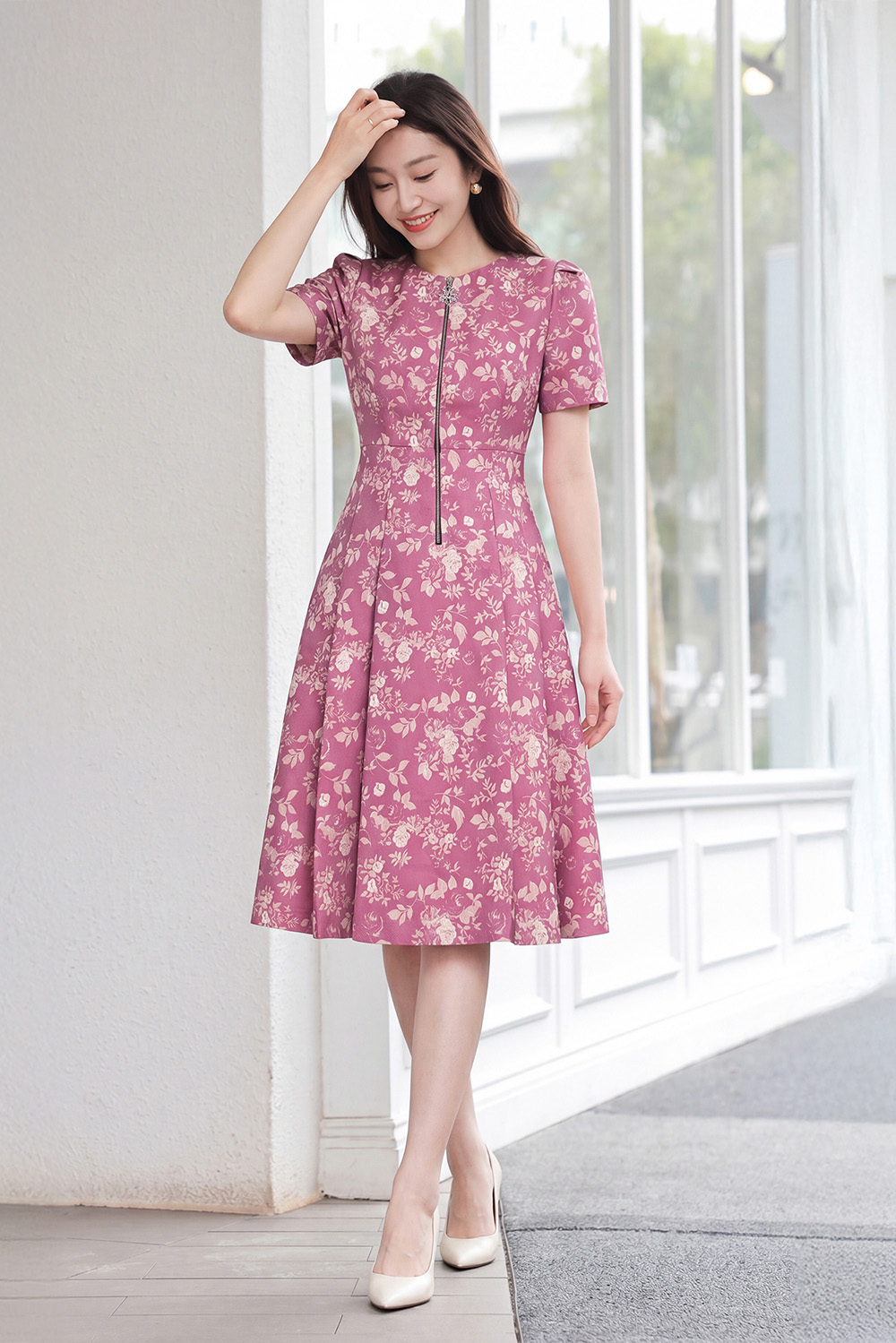 Đầm hoa hồng tafta phối khóa kéo trước