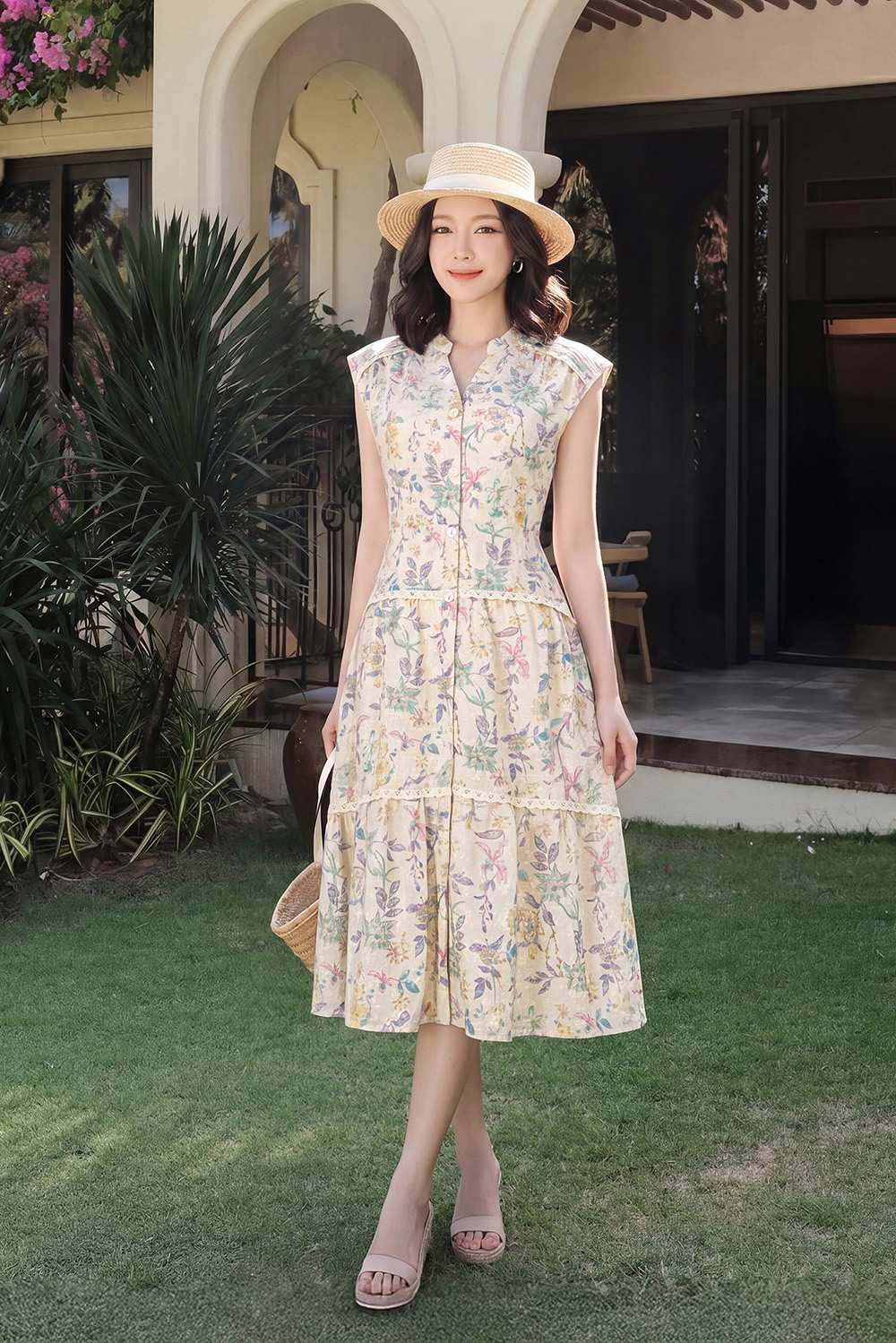 Đầm hoa nhí xô thêu dáng xòe cổ V phối ren