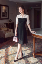 Đầm xòe đen phối kem cổ sơ mi