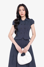 Áo kiểu nữ kẻ sọc phối nút trẻ trung