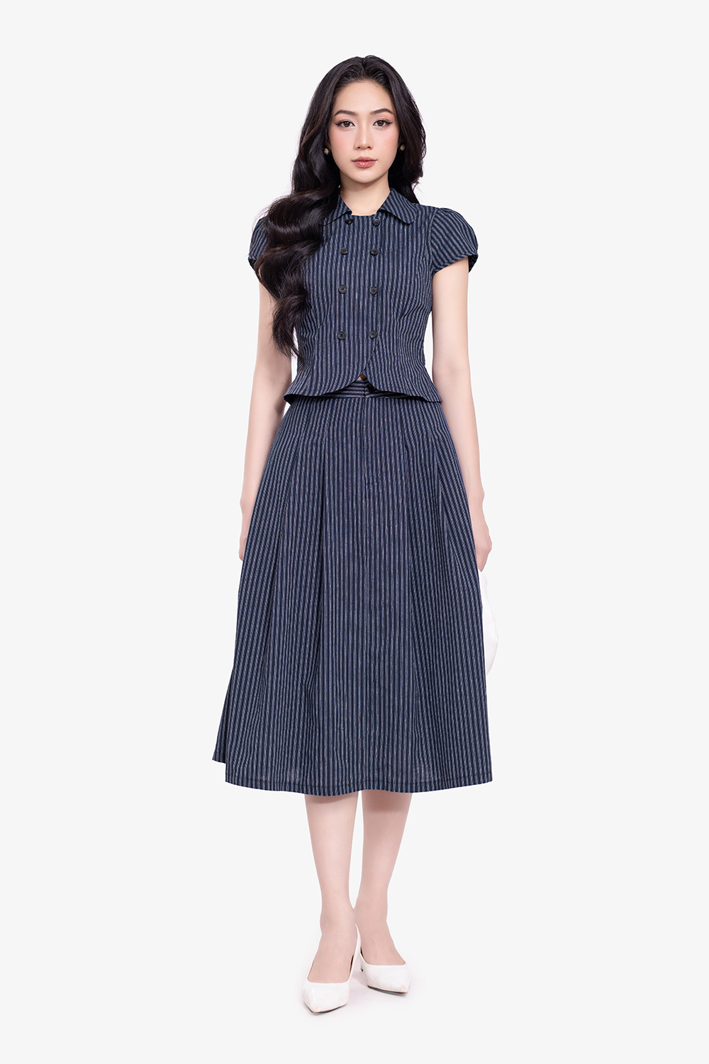 Chân váy midi dáng xòe xếp ly kẻ sọc