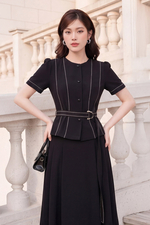 Áo đen peplum phối chỉ trắng kèm đai eo