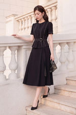 Áo đen peplum phối chỉ trắng kèm đai eo