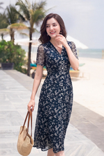 Đầm hoa xanh dáng xòe cổ V