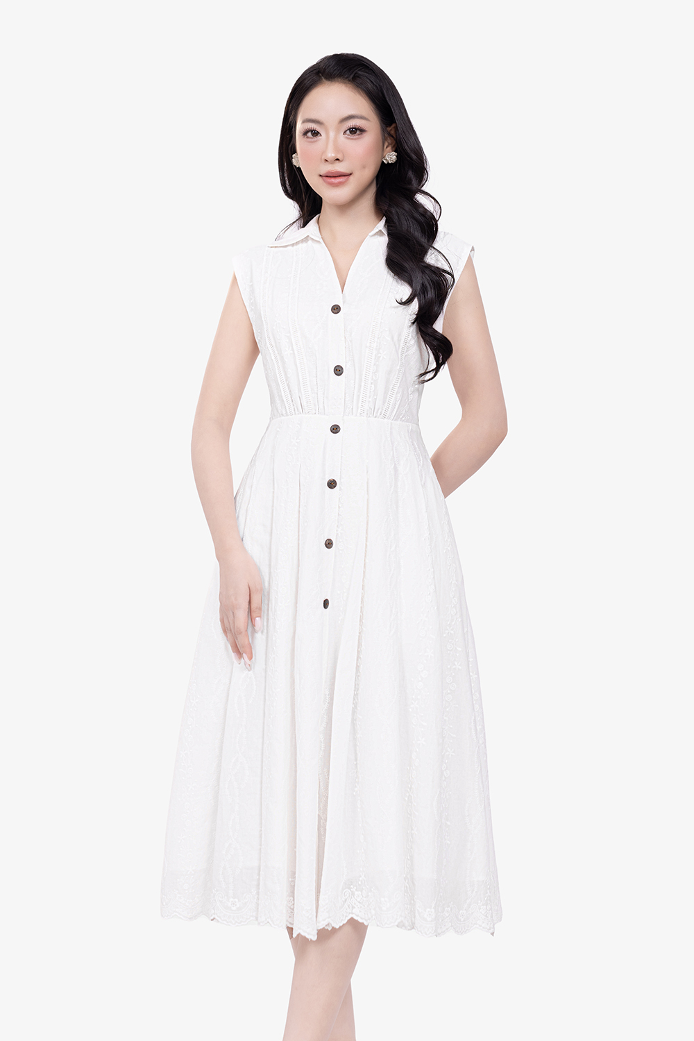 Đầm trắng sơ mi dáng xòe xếp ly eo