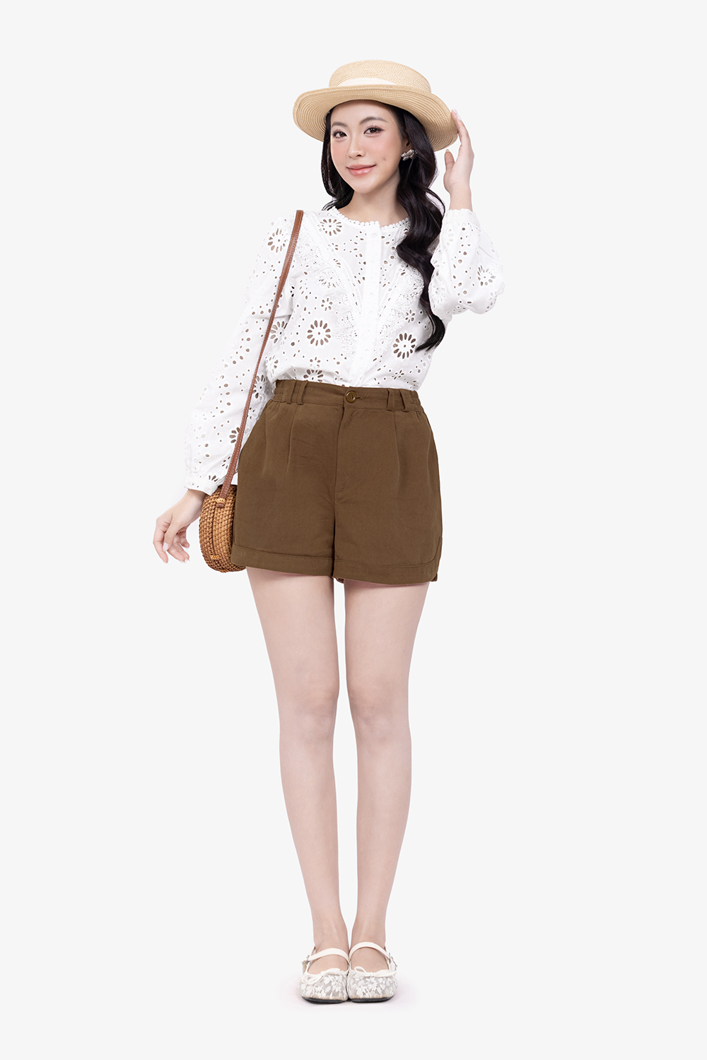 Quần short kaki nữ màu nâu